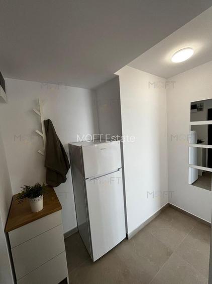 Apartament renovat cu balcon și vedere – Piața Victoriei - 7