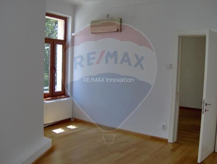 Apartament 6 camere decomandat - 8