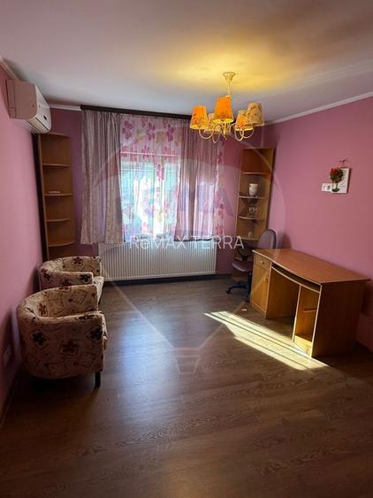 PRIMA INCHIRIERE  APARTAMENT 4 camere zona centrala - 4