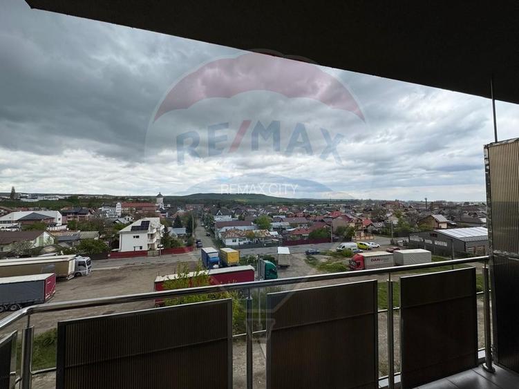 Apartament cu 3 camere de închiriat în zona 1 Mai - 16