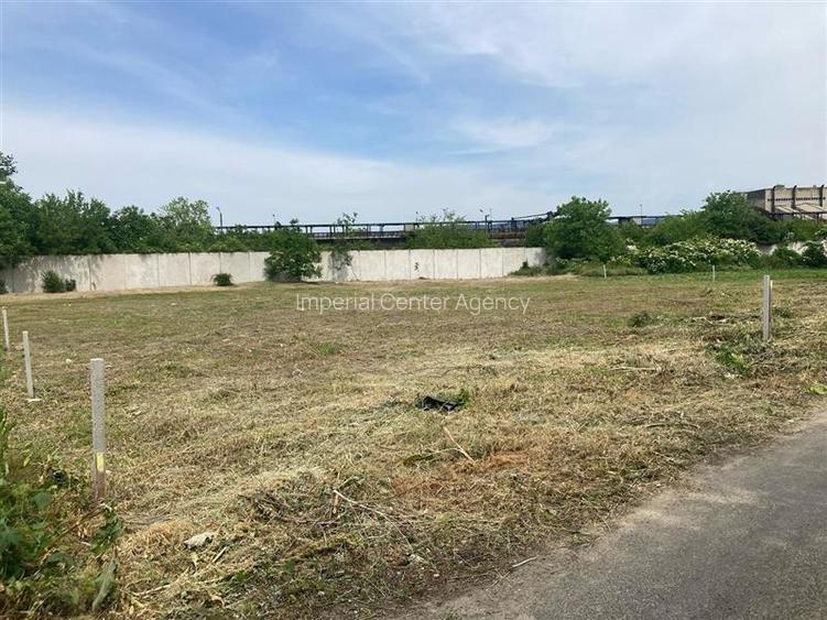 TEREN INRAVILAN DE VANZARE  IN EXCLUSIVITATE IN BACAU - 2