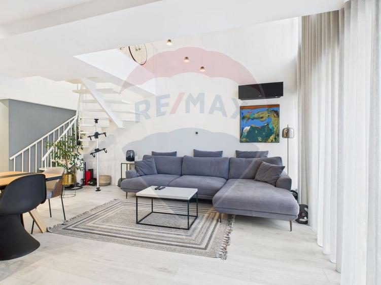Penthouse tip loft 3 camere in Belvedere Residence