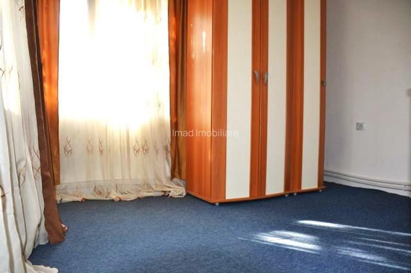 Vanzare Casa batraneasca in Targoviste - Exterior nord, Laculete. - 3