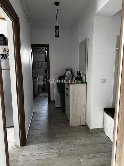 Ap. 2 cam decomandat, mobilat și utilat, loc de parcare inclus - 6