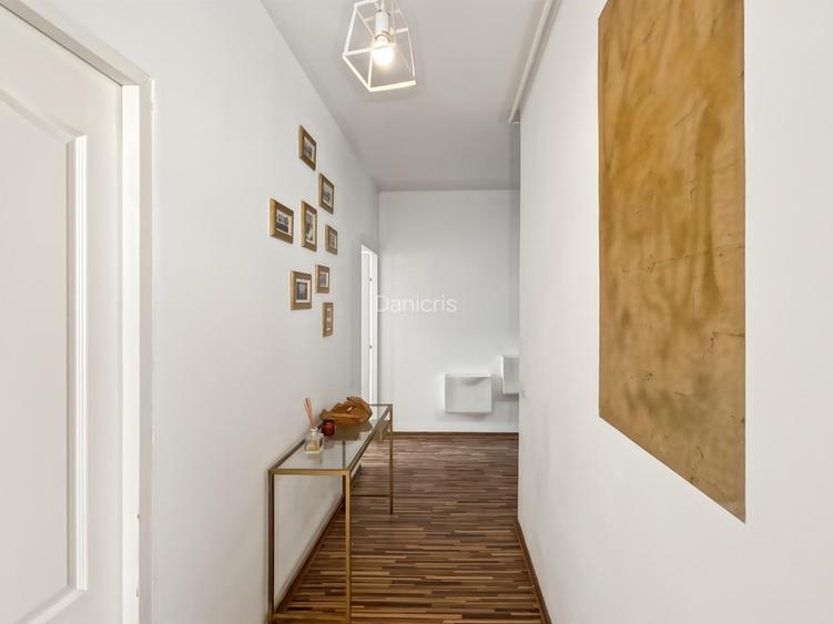 Studio compartimentat în 2 camere | Zona Campus | IComision 0 - 6