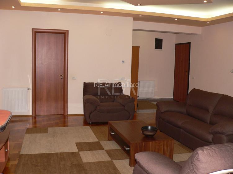 Apartament 3 camere, zona Nordului - 17