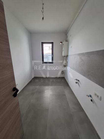  3 camere P/5, parcare, centrala, gradina,  Bdul Timisoara. - 7