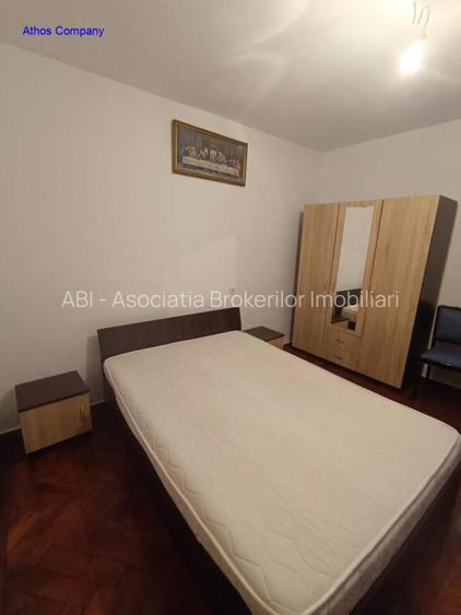 Inchirieri Case / vile SEMICENTRAL PIATA 1 MAI - 3