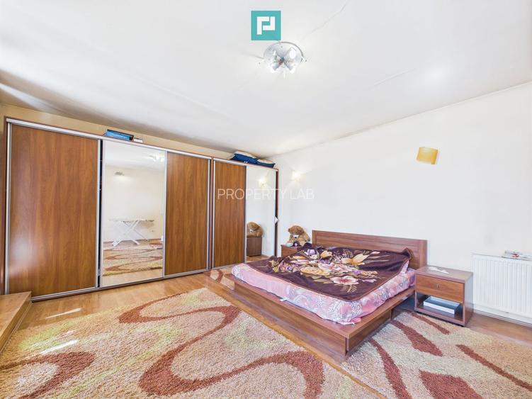 Casă Mehala – Ideală pentru două familii - 6