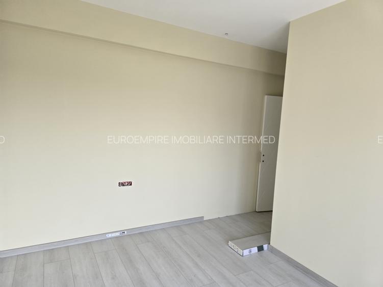 vIla de vanzare in Lazu - 8