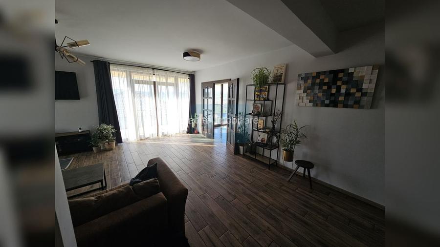 COMISION 0%! Casă 120 mp, 4 camere, curte 352 mp, PET FRIENDLY, Dezmir - 2