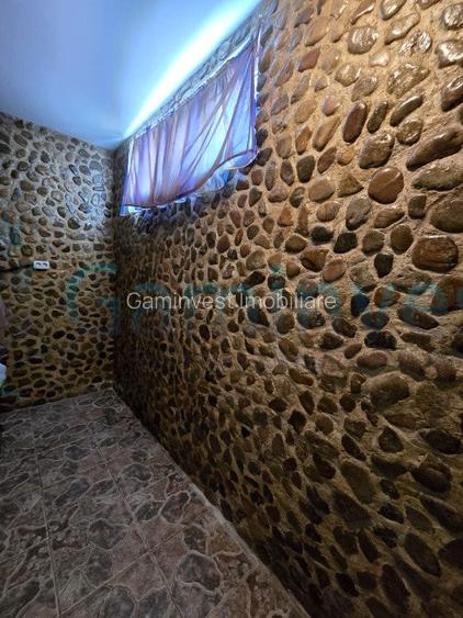 Casa cu 6 camere,singur in curte si dublu front stradal,zona Cantemir,Oradea - 19