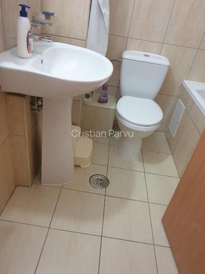 De vânzare apartament 3  camere, - 2