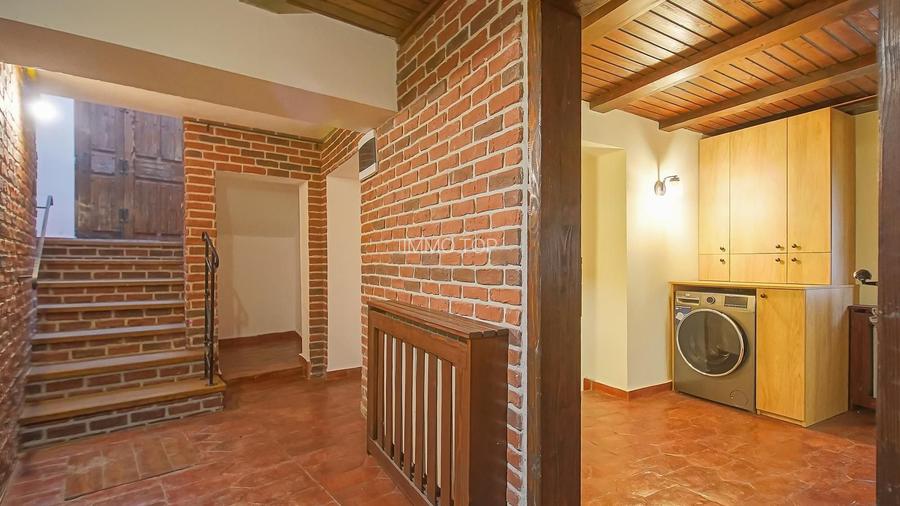 Casa de vanzare in centrul Brasovului - curte privata si pivnita - 10