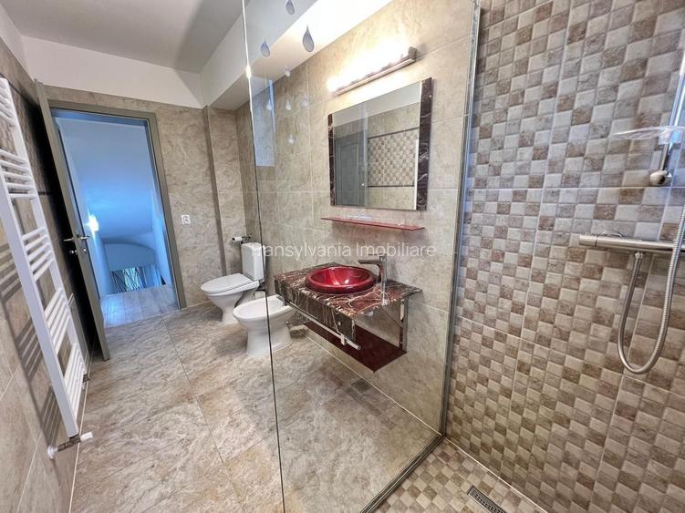 Casa cu 7 camere | 3 balcoane | Garaj | 220 mp + 80 mp curte | Cartier Panorama - 28