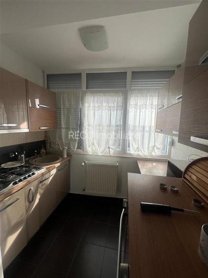 RECO Apartament 2 camere, Nufarul, etaj 5 - 13