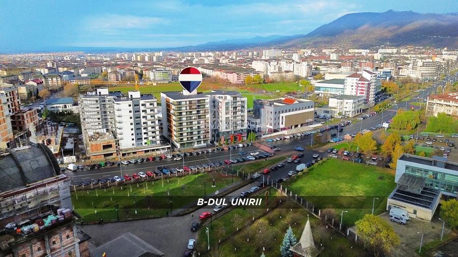 Apartament 3 camere de închiriat bloc nou lift în zona ultra Central - 2