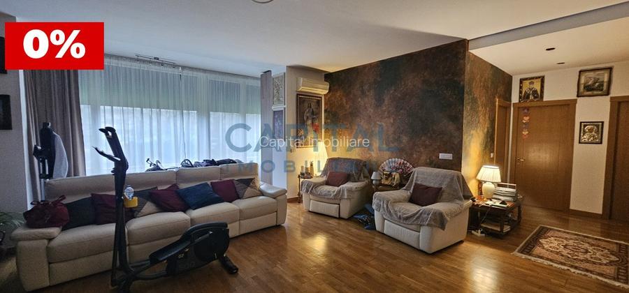 0% Comision ! Vanzare apartament cu 3 camere cu parcare subterana | Ultracentral - 2