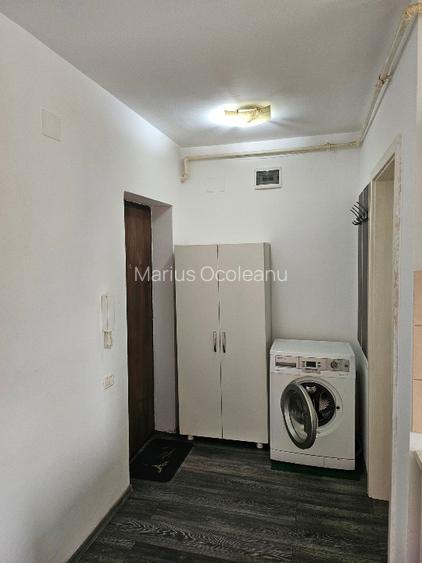 Proprietar inchiriez apartament cu o camera cu loc de parcare inclus  - 2