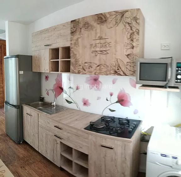 Apartament cu 2 camere, 50 mp, balcon, strada Cetatii - 3