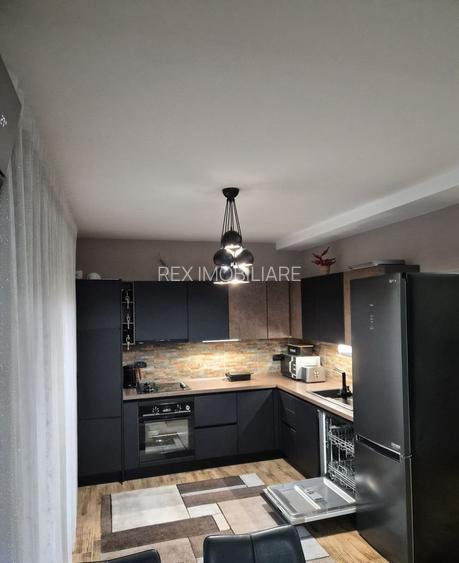 Duplex despartit prin carport - Dumbravita- zona centrala - 5