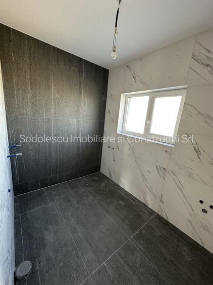 Duplex despartit prin spatiu tehnic - 23