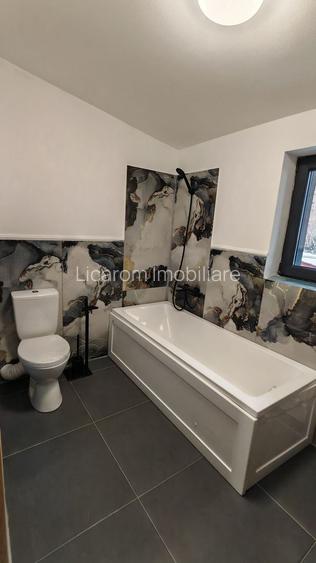 COMISION 0. Corp de casa,Carpatilor intrare in Racadau,P+E,4 camere. - 17