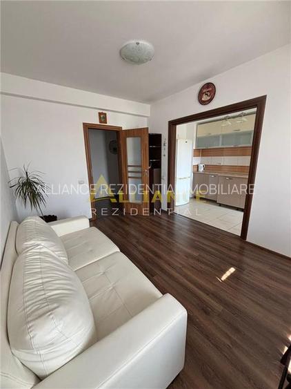 Apartament 3 camere de vanzare – 58 mp – etaj 3/3 – pret 105.000 euro - 2