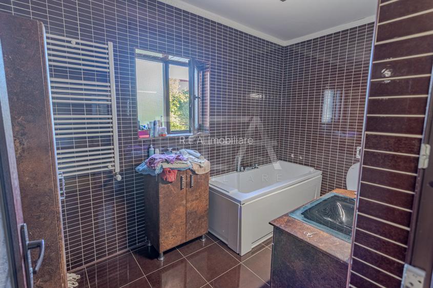 Vila cu 5 camere - Teren 400mp - Aparatorii Patriei  - 10
