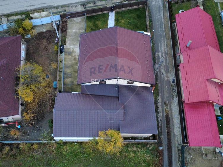 Casă premium cu 5 camere de vânzare în Șerbești, comuna Săucești - 21