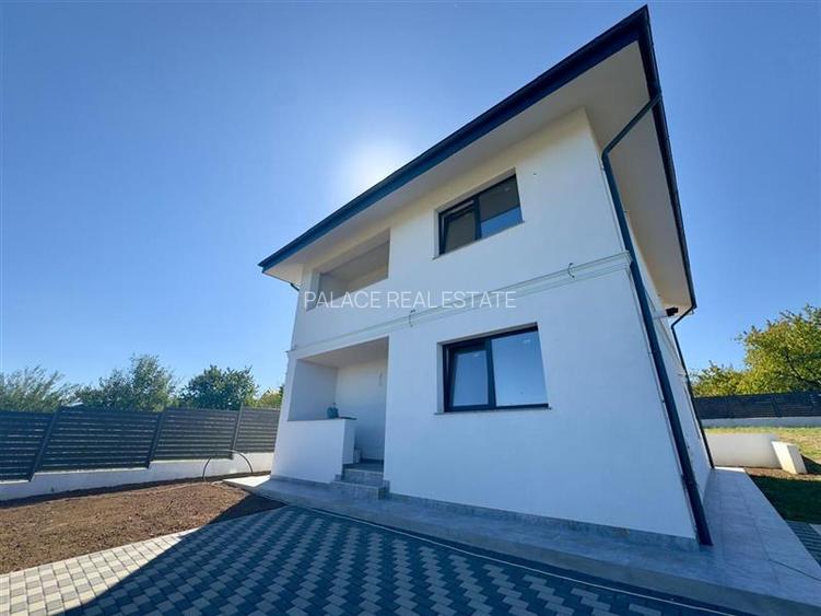 Vila individuala de vanzare in Barnova, zona retrasa si linistita - 22