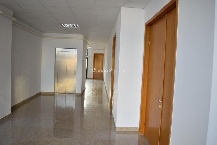 CORAL CENTER PITESTI- Inchiriere spatiu birouri, central, modern, 296 mp, etaj 2 - 15