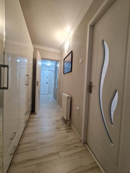 Vanzare apartament 3 camere dec in Galati, Sid-Vest, parter cu gradina