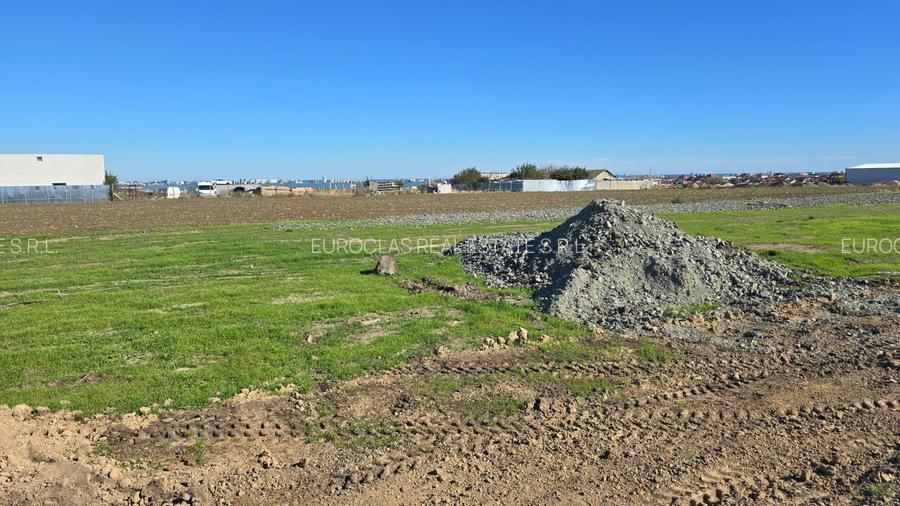 Teren intravilan industrial de vânzare – Ovidiu - 50 euro/mp (Cod E12) - 8