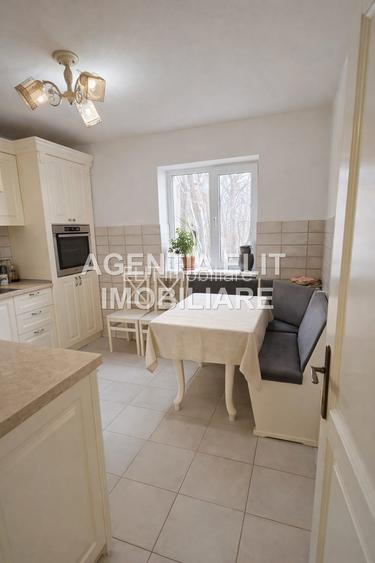 Apartament 4 camere, zona Complex Bulevard - 3