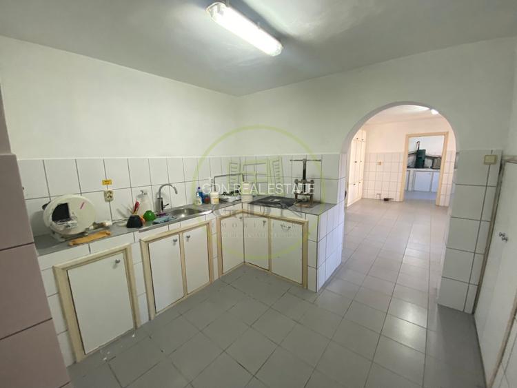 Casă P+E+M, ideală pt clinică,cabinet, birou, lângă Stadion, Rogerius - 15
