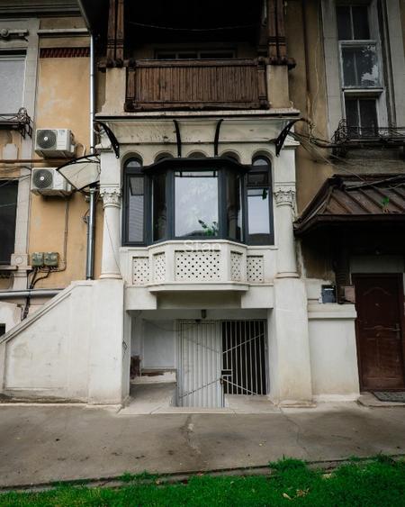 Demisol inalt 115 mp, 5 camere, 2 intrari  - Zona Parcul Carol / ideal investiti - 2