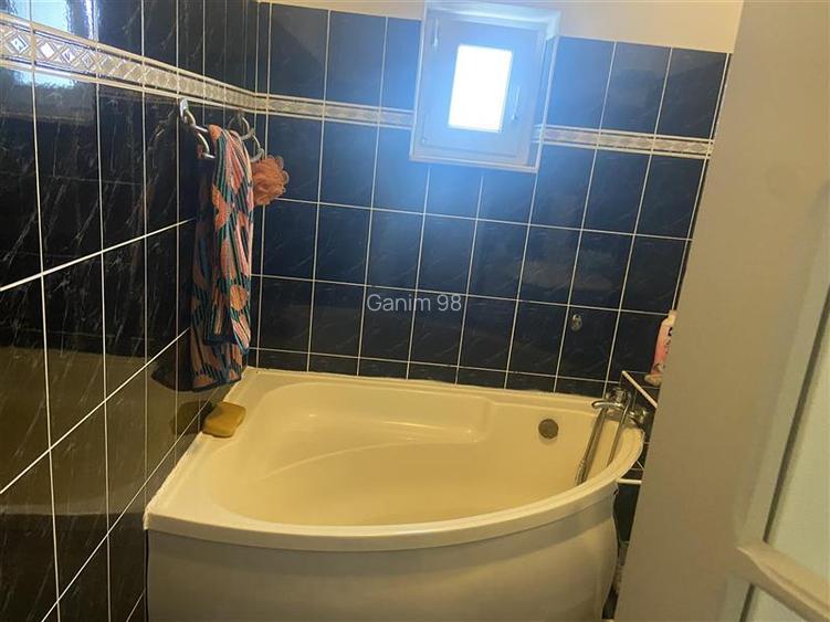 Apartament 4 camere , zona centrala -2 Stejari , decomandat , imbunatatit , mobi - 11