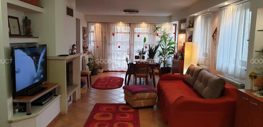 Vila superbă cu curte de 1700 mp - 13