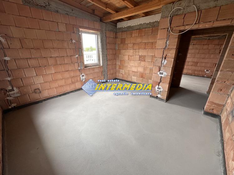 CASA NOUA I DE VANZARE I 120 MP I CETATE I SEMIFINISATA I 4 CAMERE I - 8