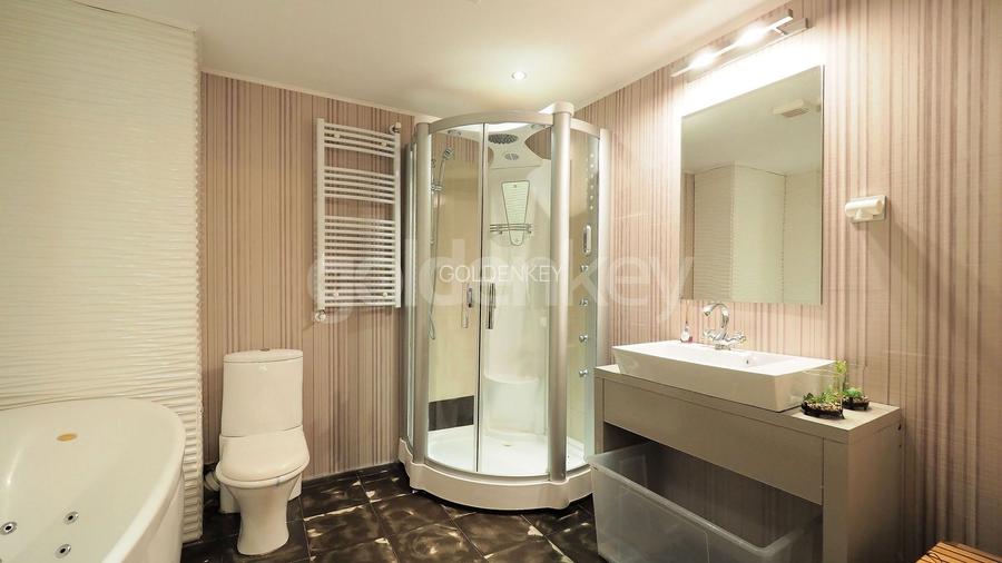 Apartament generos cu 3 camere, 2 bai | pretabil birouri - 130mp - 11