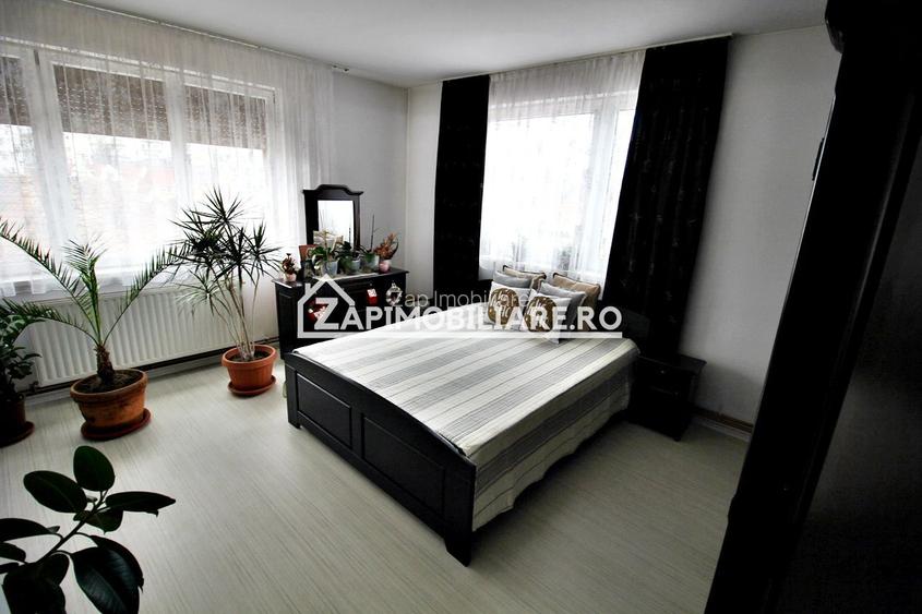 Casa 4 camere+spatiu comercial 420mp.6 bai,720mp teren - 24