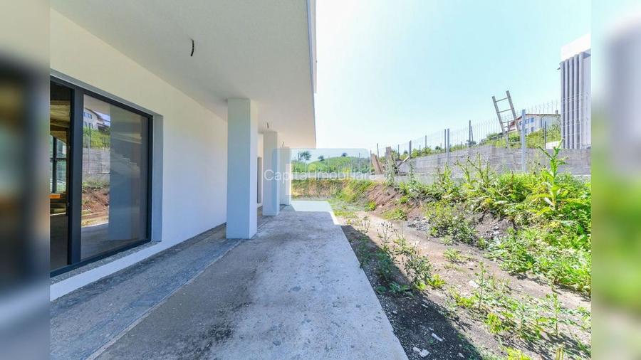 Casa Individuala | Roata Faget | Vitraje ample - 18