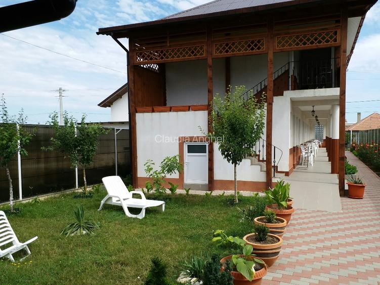 Vanzare pensiune 8 camere, 2 Mai  - 2