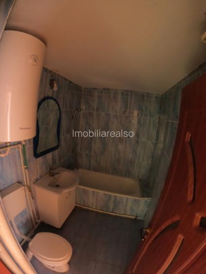 Oportunitate de Investitie: Apartament cu Doua Camere decomandat - 6