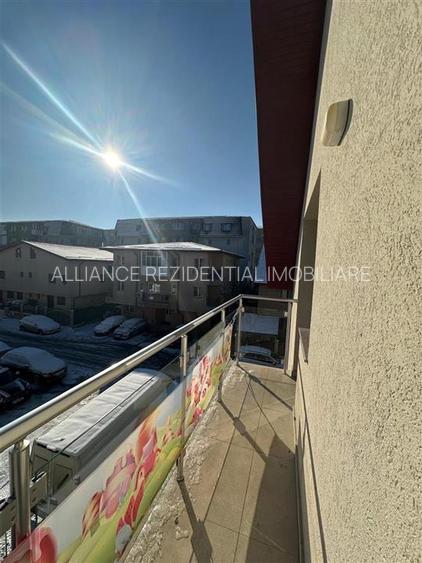 Casa - 370.000eur - 6 Dormitoare + living - 14