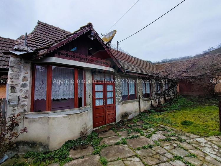 Casă cu farmec tradițional în Săliște – 1.000 mp teren, priveliște! - 4