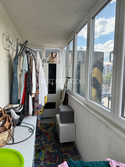 Gara de est - bloc nou - 10