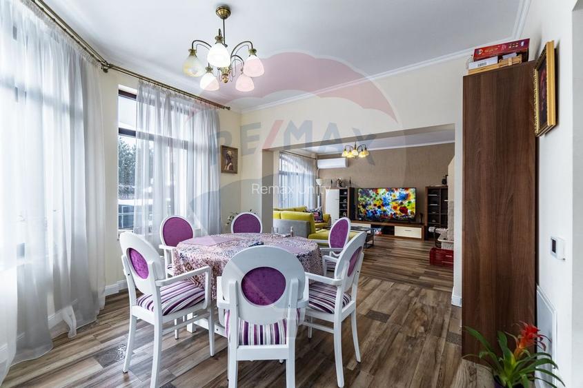 Casă spațioasă 350 mp utili, Teren 650 mp, Garaj subteran, Tractorul - 14