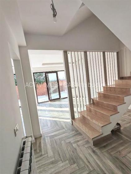 Vanzare Casa individuala - Vila - Prelungirea Ghencea - Margelelor - 200000E - C - 8